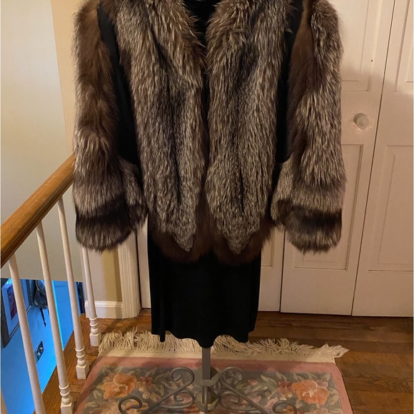 FOX: Authentic Grey Fox Fur Jacket / Cape - Picture 6 of 14